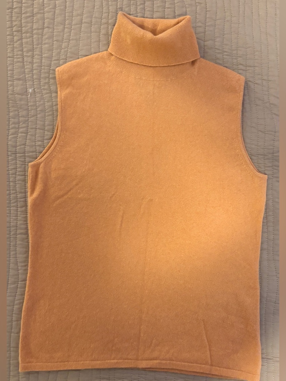 100% Cashmere Sleeveless Turtleneck Sweater in Light Orange